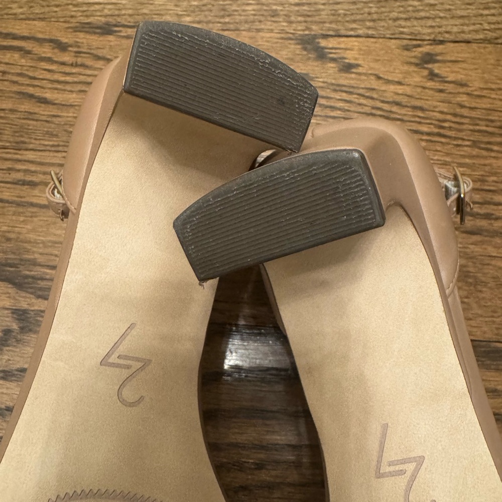 Naturalizer 27 Edit Nude Leather Ankle Strap Block Heel Sandals Size 9.5M - Picture 6 of 8